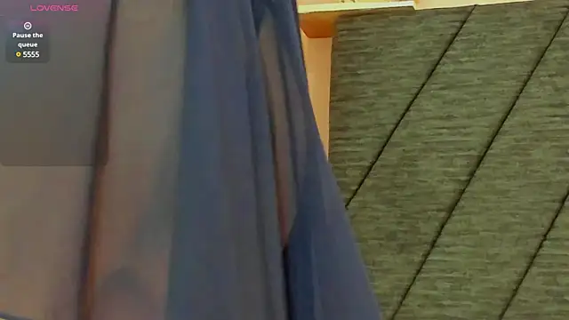 Snapshot of vivianne_scott chatting on January 2025 12:04:02 PM vivianne scott online show from January 2025 12:04:02 PM