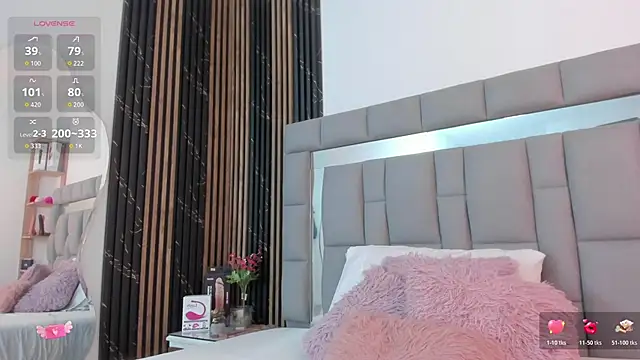 Snapshot of vivianne_scott chatting on November 2025 12:26:01 PM vivianne scott online show from November 2025 12:26:01 PM