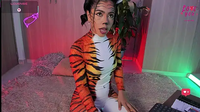 AndreaVelasco online show from March 2026 06:18:02 PM