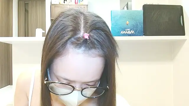  hina chan  online show from November 2025 02:06:02 PM