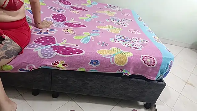 luxandracon23 online show from March 2025 10:16:01 PM