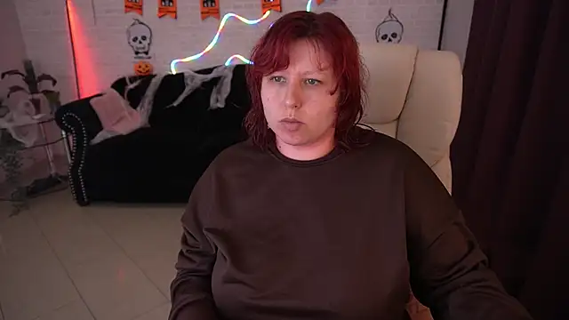 LiliyaMoon online show from November 2025 07:32:01 AM