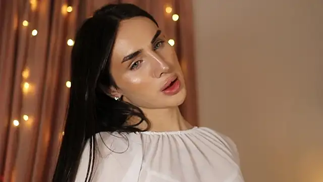 Kim Oberlin  online show from December 2024 01:56:01 PM