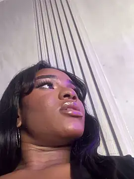 Snapshot of SophiaSmiiths_ chatting on February 2025 06:02:01 AM SophiaSmiiths online show from February 2025 06:02:01 AM