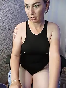 JaneLaJewel online show from August 2026 07:05:02 PM