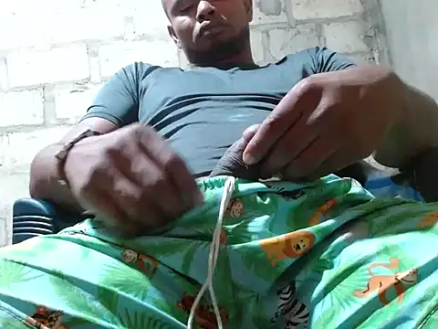 fernandez latinblackk online show from October 2025 12:00:01 AM