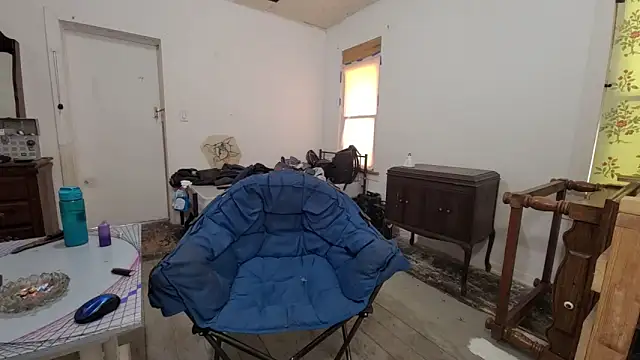 ScubaStevex online show from December 2024 05:53:02 PM