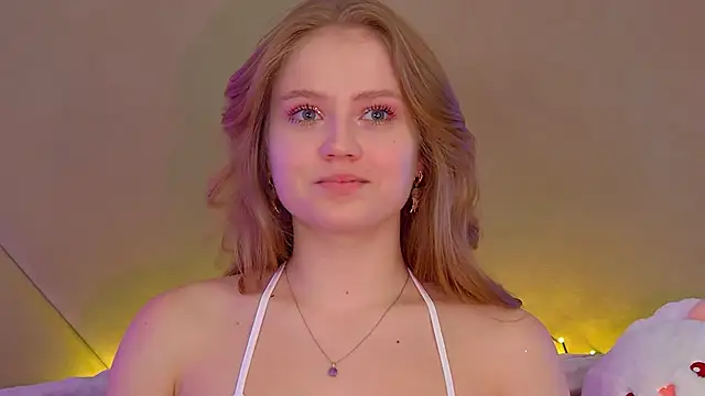 SelinSwarovski online show from September 2025 05:03:02 PM