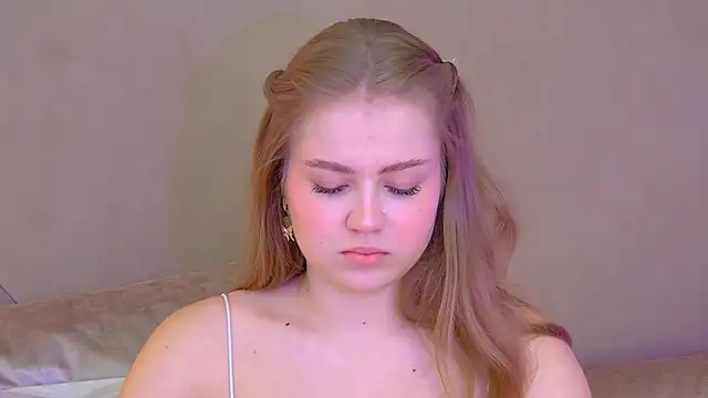 SelinSwarovski online show from September 2025 04:11:01 PM