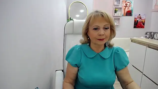 Snapshot of Milla_Cutie18 chatting on April 2026 04:48:01 AM Milla Cutie18 online show from April 2026 04:48:01 AM