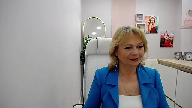 Snapshot of Milla_Cutie18 chatting on April 2026 07:35:01 AM Milla Cutie18 online show from April 2026 07:35:01 AM