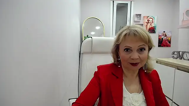 Snapshot of Milla_Cutie18 chatting on May 2026 05:14:01 AM Milla Cutie18 online show from May 2026 05:14:01 AM