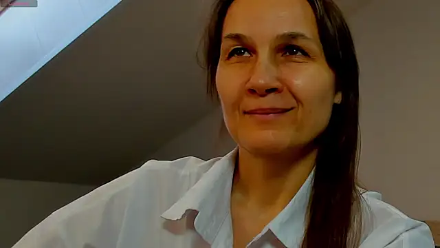 Lillian White online show from February 2025 07:13:02 AM