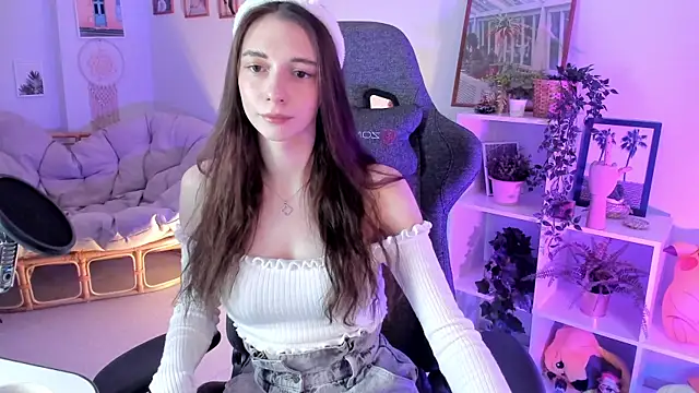 AveAngela online show from December 2024 09:38:02 AM