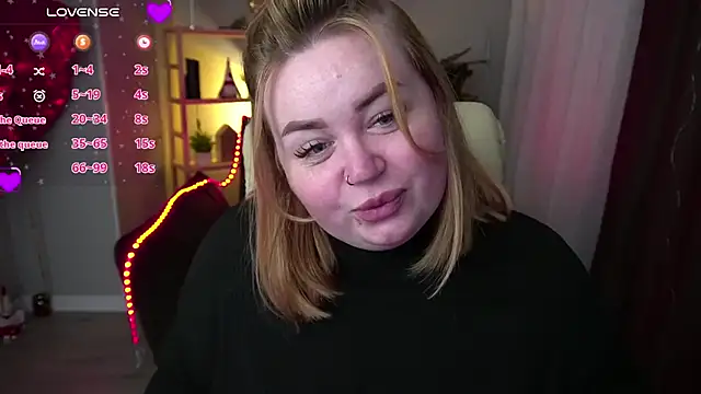 ZaraReignn online show from February 2025 08:31:01 PM