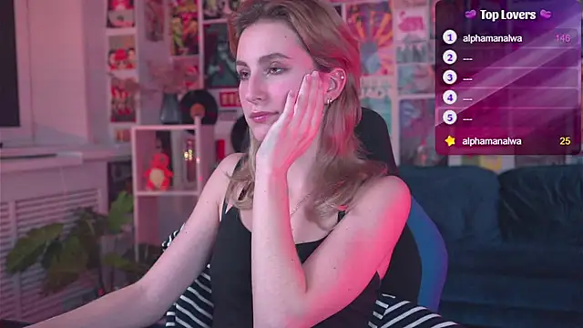 LuxRayi online show from February 2025 12:08:01 AM