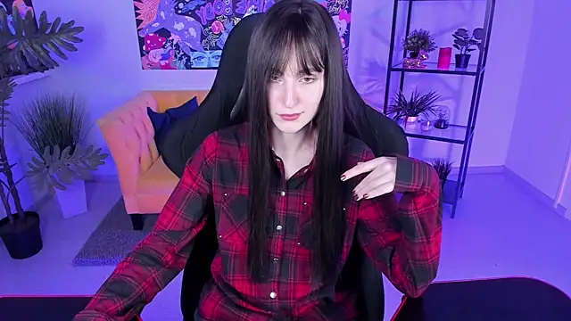 LuxRayi online show from March 2025 05:50:02 PM