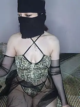 Qamarr online show from February 2025 05:47:02 AM