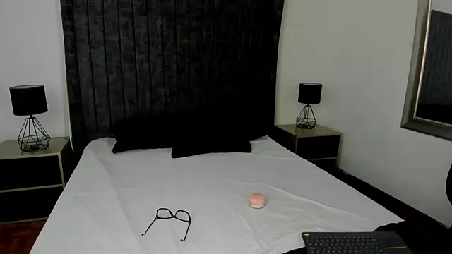 NataGarcia online show from March 2026 04:24:01 PM