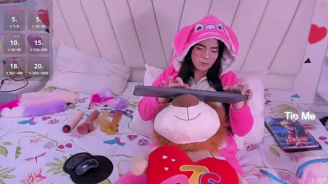 MorganitaX online show from February 2025 01:06:01 PM