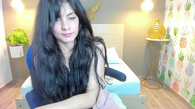 elissa iris online show from January 2025 08:35:01 PM