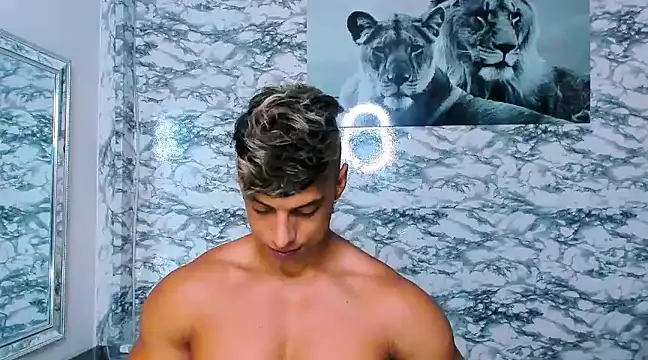 Owen Muzcle online show from January 2025 04:30:02 PM