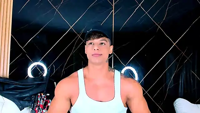 Owen Muzcle online show from October 2025 02:08:02 AM