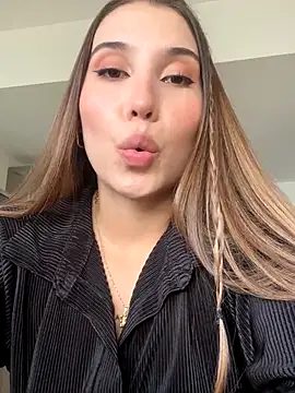 SophieRaily  online show from September 2025 07:14:02 PM