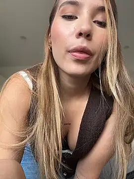 SophieRaily  online show from January 2026 08:34:02 PM