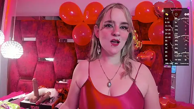 Snapshot of GinnaGrace chatting on February 2025 01:38:01 PM GinnaGrace online show from February 2025 01:38:01 PM