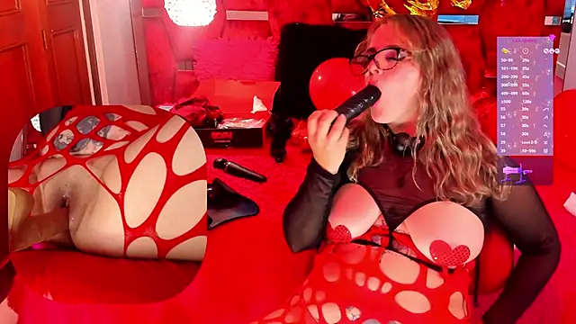 Snapshot of GinnaGrace chatting on February 2025 06:48:02 PM GinnaGrace online show from February 2025 06:48:02 PM