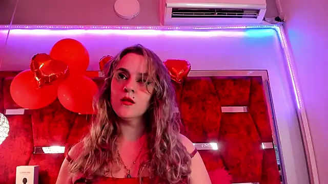 Snapshot of GinnaGrace chatting on February 2025 12:25:02 PM GinnaGrace online show from February 2025 12:25:02 PM