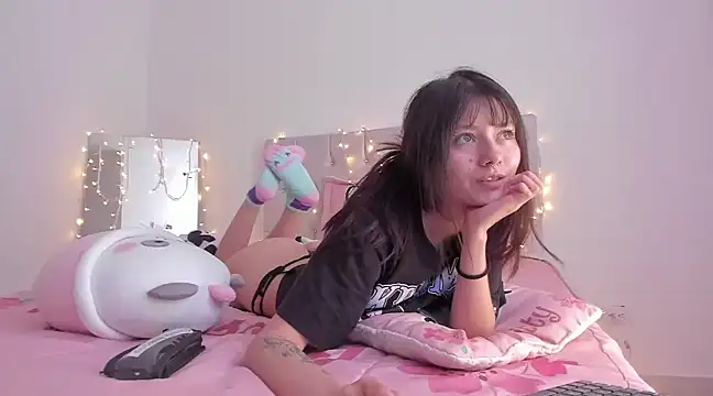 Snapshot of Sakito_Tokio chatting on January 2025 08:57:01 PM Sakito Tokio online show from January 2025 08:57:01 PM