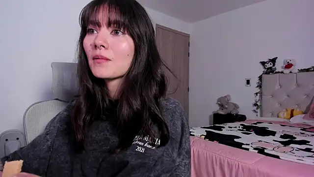 Snapshot of Sakito_Tokio chatting on October 2025 10:51:02 PM Sakito Tokio online show from October 2025 10:51:02 PM