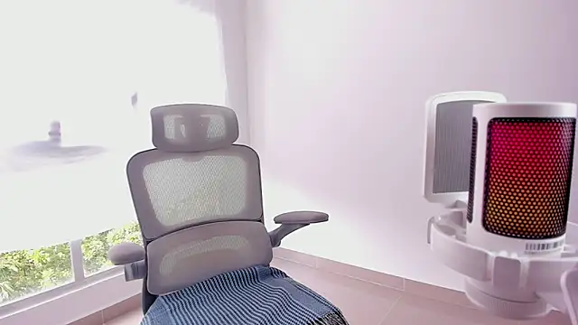 Snapshot of Sakito_Tokio chatting on December 2025 08:24:02 PM Sakito Tokio online show from December 2025 08:24:02 PM