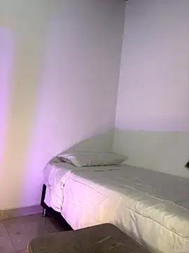 Snapshot of Blancanievess chatting on October 2025 02:33:01 AM Blancanievess online show from October 2025 02:33:01 AM