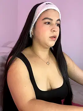 Snapshot of Blancanievess chatting on October 2025 12:00:02 AM Blancanievess online show from October 2025 12:00:02 AM