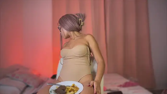 Mia petite01 online show from March 2025 09:34:01 PM