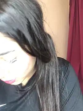 Snapshot of Meryem_Queen chatting on January 2025 09:58:02 PM Meryem Queen online show from January 2025 09:58:02 PM