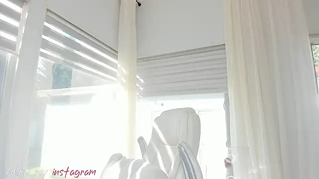 Snapshot of missdiamond_ chatting on March 2025 05:38:02 AM missdiamond online show from March 2025 05:38:02 AM