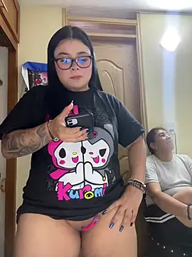 alissonfernandez  online show from April 2026 09:53:02 PM