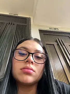 Snapshot of alissonfernandez_ chatting on May 2026 08:36:02 PM alissonfernandez online show from May 2026 08:36:02 PM