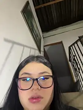 Snapshot of alissonfernandez_ chatting on May 2026 12:19:01 AM alissonfernandez online show from May 2026 12:19:01 AM