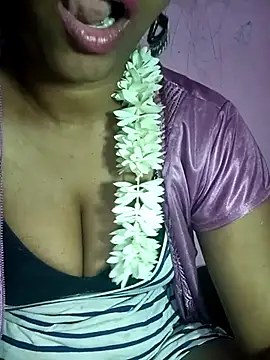 Villageammu18 online show from March 2026 09:37:01 AM