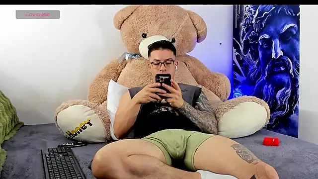 Snapshot of boyc022_ chatting on January 2026 02:37:01 AM boyc022 online show from January 2026 02:37:01 AM