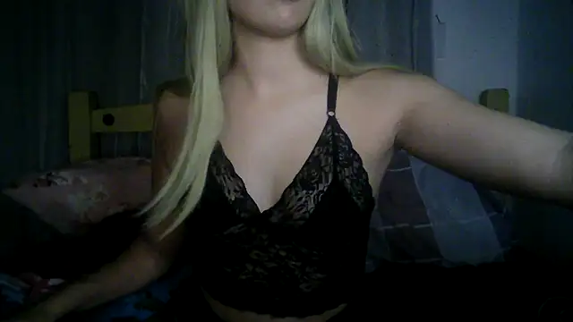 Snapshot of isabella048 chatting on June 2026 12:04:01 AM isabella048 online show from June 2026 12:04:01 AM