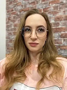  AngelMoon  online show from November 2025 04:00:01 AM