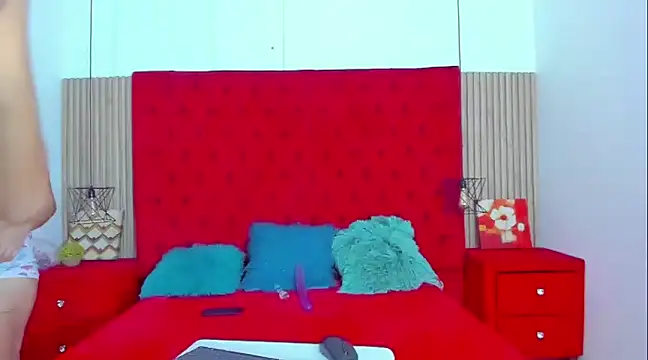 AmeliaANDEmily online show from December 2024 06:59:02 PM