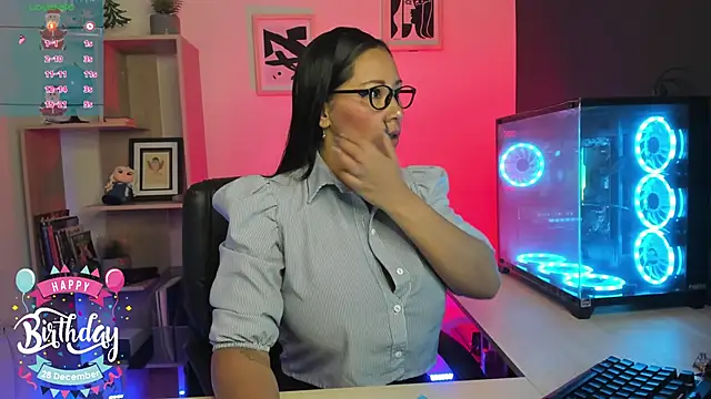 Snapshot of Sue_Wolls chatting on December 2024 12:49:01 PM Sue Wolls online show from December 2024 12:49:01 PM