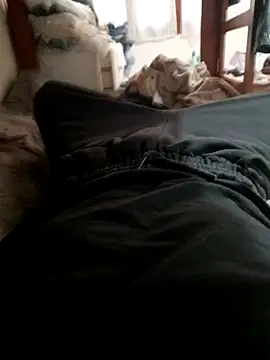 Loytder online show from November 2025 10:08:01 PM